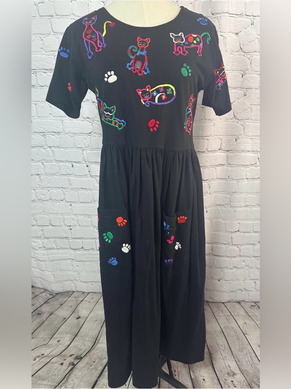 Vintage Michael Simon 100% Cotton Embroidered Cat Dress